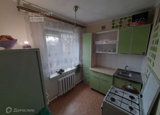 Продаю 2-ком. квартиру, 42.6 м2, посёлок Новоомский, Целинная улица, 11