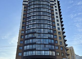 Продам трехкомнатную квартиру, 88 м2, Киров, улица Риммы Юровской, 2А