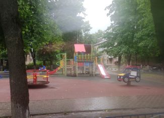 Продается 2-ком. квартира, 44 м2, посёлок городского типа Родники, Большая Учительская улица, 7
