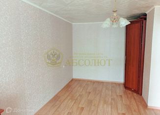 Продаю 1-ком. квартиру, 28.2 м2, Ревда, улица Кирзавод, 13
