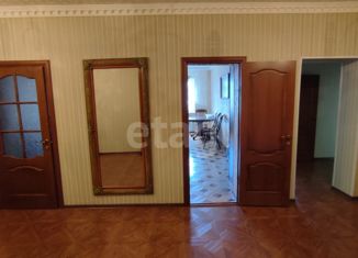 Продается 4-комнатная квартира, 120.3 м2, городской округ Магас, улица Бота Гагиева, 5