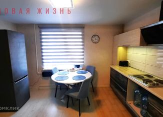 Продам 3-ком. квартиру, 105 м2, Самара, Красноглинский район, 1-й квартал, 36