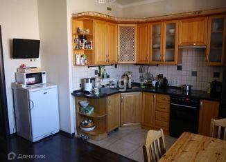 Сдается 3-комнатная квартира, 93 м2, Красноярск, улица Авиаторов, 27, ЖК Ковчег