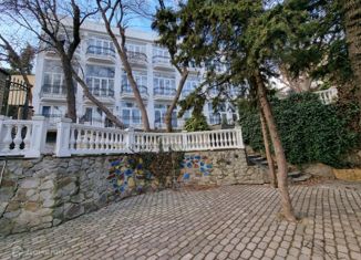 Продаю 1-комнатную квартиру, 15.4 м2, Алупка, улица Ленина, 50