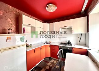 Продажа трехкомнатной квартиры, 55 м2, Курган, Краснодонская улица, 12