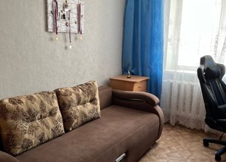 Продаю четырехкомнатную квартиру, 79.9 м2, Сосновоборск, улица Ленинского Комсомола, 22