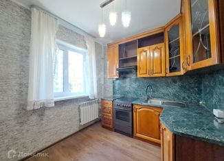 Продам 2-ком. квартиру, 50.6 м2, Когалым, улица Мира, 2А
