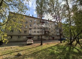 Продажа 1-комнатной квартиры, 30.6 м2, город Струнино, микрорайон Дубки, 7