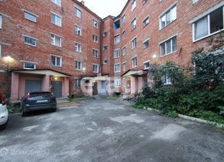 2-ком. квартира в аренду, 49 м2, Тобольск, Октябрьская улица, 65