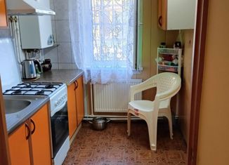 Сдача в аренду 1-ком. квартиры, 36 м2, Таганрог, Петровская улица, 43