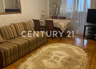 Продам 3-ком. квартиру, 60 м2, Владикавказ, улица Цоколаева, 14, 9-й микрорайон