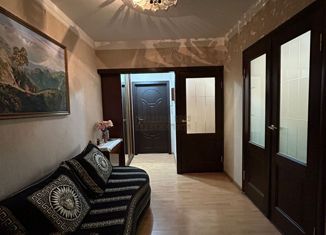 Продам трехкомнатную квартиру, 80 м2, Нальчик, улица Шогенова, 20, район Дубки