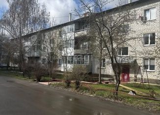 Продается 2-комнатная квартира, 52.5 м2, Свердловская область, улица Дзержинского, 9