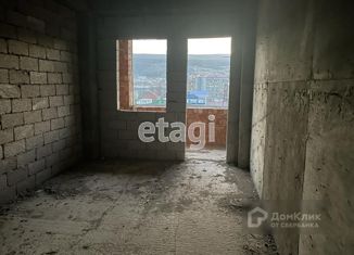 Продаю 3-комнатную квартиру, 106 м2, Махачкала, улица Ирчи Казака, 101, Ленинский район