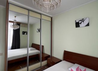 Сдаю в аренду 3-комнатную квартиру, 80 м2, Москва, Комсомольский проспект, 35, метро Фрунзенская