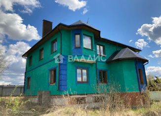 Продаю дом, 365 м2, посёлок Северный