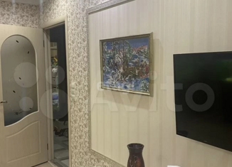 Продаю 3-ком. квартиру, 59 м2, Новосибирск, улица Ильича, 3, улица Ильича