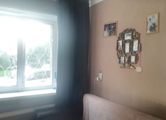 Продаю 2-комнатную квартиру, 37 м2, Нижний Новгород, улица Маковского, 14, улица Маковского