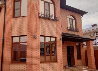 Продаю дом, 180 м2, Ставрополь, микрорайон № 11, улица Мартыненко, 26