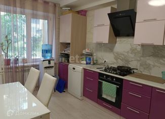 Продам 3-комнатную квартиру, 74 м2, Саратов, улица имени Н.В. Исаева, 3