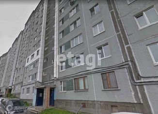 2-комнатная квартира в аренду, 51 м2, Владивосток, улица Сабанеева, 22