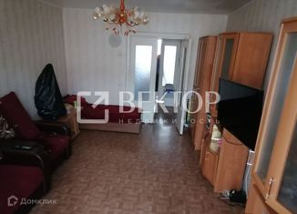 Продам 3-комнатную квартиру, 72 м2, деревня Татарское, Октябрьская улица, 3