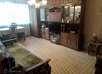 Продаю трехкомнатную квартиру, 61.45 м2, Новошахтинск, Городская улица, 64