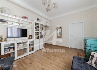 Продажа 4-комнатной квартиры, 68.7 м2, Москва, улица Усачёва, 29к8, станция Лужники
