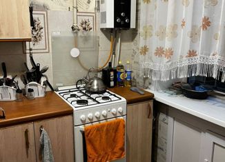 Продажа двухкомнатной квартиры, 44 м2, Нижний Новгород, улица Героя Советского Союза Поющева, 19, метро Кировская