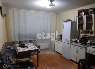 Продам двухкомнатную квартиру, 65.7 м2, поселок городского типа Афипский, улица 50 лет Октября, 98/1