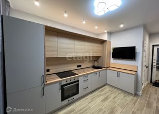 Продаю 3-комнатную квартиру, 73 м2, Нижний Новгород, улица Героя Советского Союза Сафронова, 7к1, ЖК Заречье