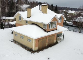 Продается дом, 345 м2, деревня Манюхино, Водоводная улица, 25