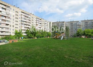 Продаю трехкомнатную квартиру, 65 м2, Новосибирск, улица Кропоткина, 130, метро Маршала Покрышкина