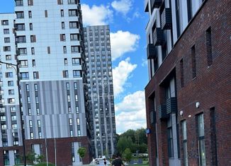 Аренда двухкомнатной квартиры, 76.6 м2, Московский, улица Никитина, 11к5