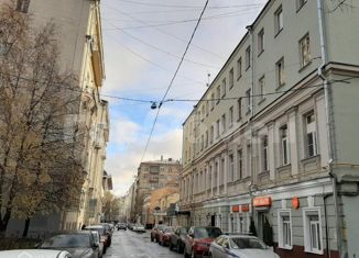 Продается 2-ком. квартира, 40 м2, Москва, Скатертный переулок, 23, метро Арбатская