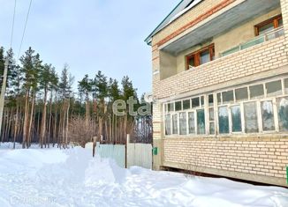 Продается 3-комнатная квартира, 102.1 м2, село Репное, Октябрьская улица, 30