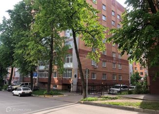 Продажа 2-комнатной квартиры, 81 м2, Казань, улица Зинина, 34