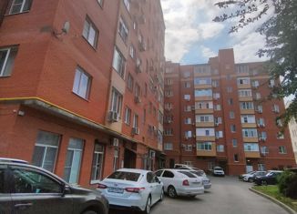 Продам 3-ком. квартиру, 76 м2, Ростовская область, улица Просвещения, 108