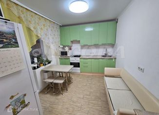 Продается 1-комнатная квартира, 41 м2, Тюменская область, улица Павла Шарова, 3