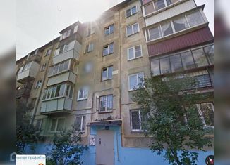 Продаю 1-комнатную квартиру, 30 м2, Челябинск, Курчатовский район, улица Островского, 25А