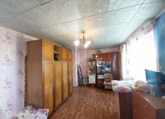 Продам 1-комнатную квартиру, 33 м2, Свердловская область, улица Емлина, 6