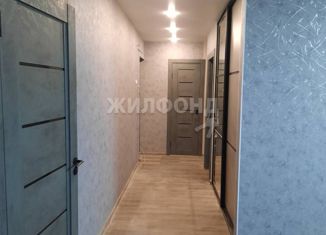 Продается 3-комнатная квартира, 59 м2, Новосибирск, улица Толбухина, 41, Дзержинский район