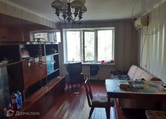 Продажа трехкомнатной квартиры, 62.2 м2, Армянск, улица Иванищева, 1