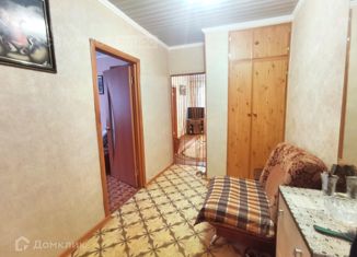 Продажа 3-комнатной квартиры, 55 м2, Боровск, улица Володарского, 38