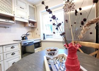 Продается 2-комнатная квартира, 44.8 м2, Красноярск, Иркутская улица, 1