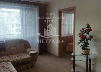Продам 3-комнатную квартиру, 47 м2, Оренбургская область, улица Станиславского, 93А