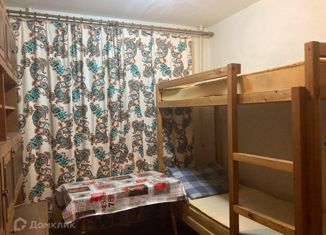 Сдаю комнату, 10 м2, Саратовская область, улица имени В.Г. Клочкова, 15