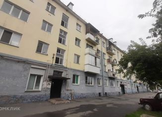 Продажа трехкомнатной квартиры, 57 м2, Абакан, улица Пушкина, 113