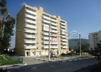 Продаю 2-ком. квартиру, 60.2 м2, поселок Новочернореченский, Пролетарская улица, 56