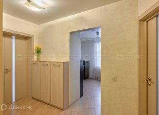 Продам 2-ком. квартиру, 64 м2, Татарстан, Волочаевская улица, 4